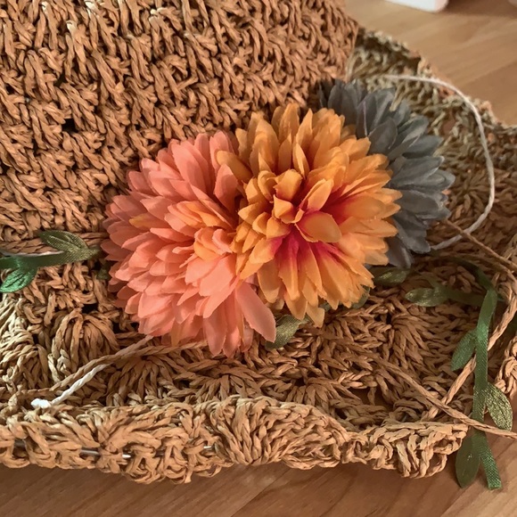 Camel Boho Floral Detail Straw Hat - Picture 5 of 13